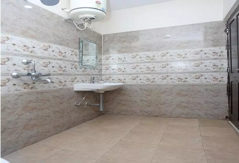 Oyo 9565 Hotel New Shiv Murti