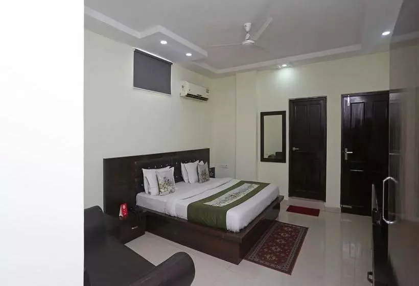 Oyo 9565 Hotel New Shiv Murti