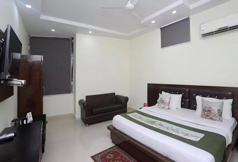 Oyo 9565 Hotel New Shiv Murti