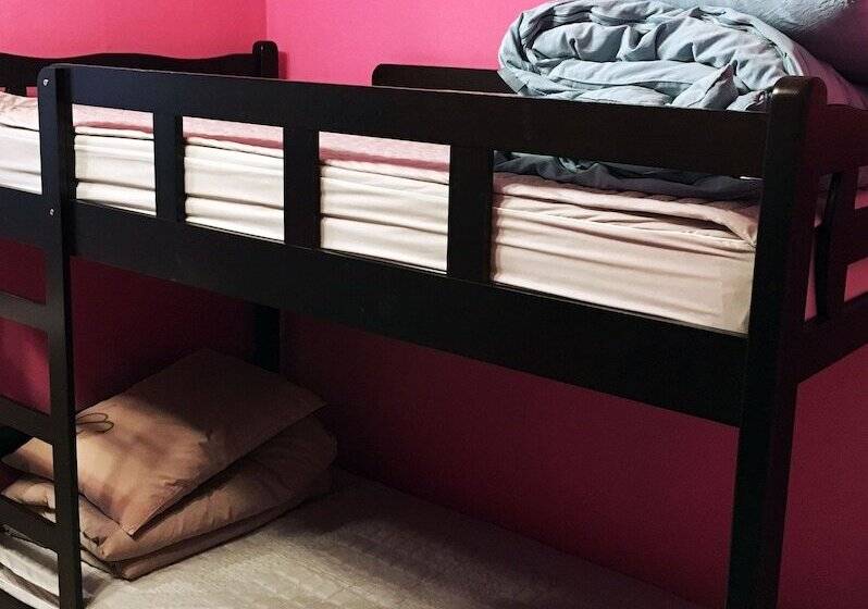 Sumsum Guest House   Hostel