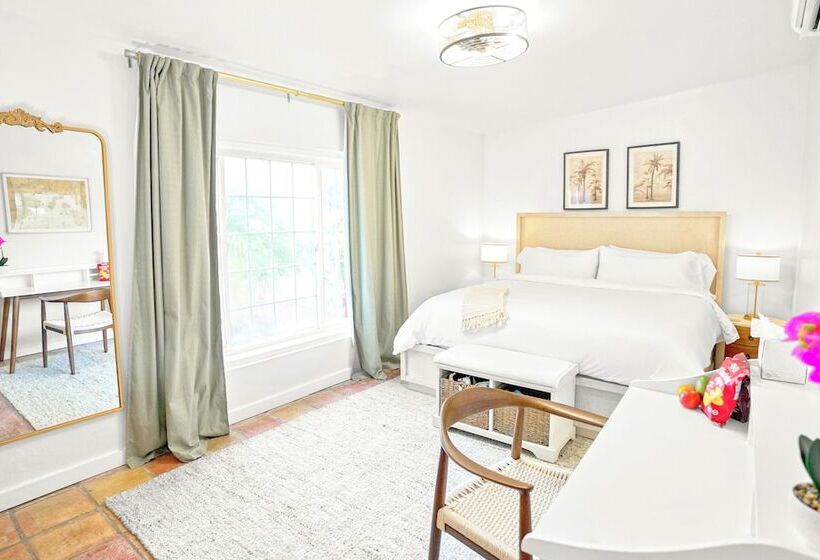 The Mary Anne Boutique Hotel Usvi