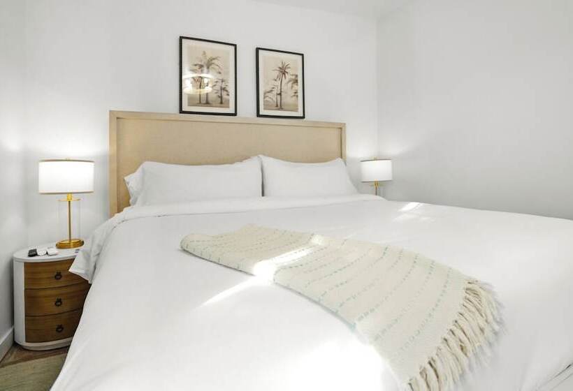 The Mary Anne Boutique Hotel Usvi