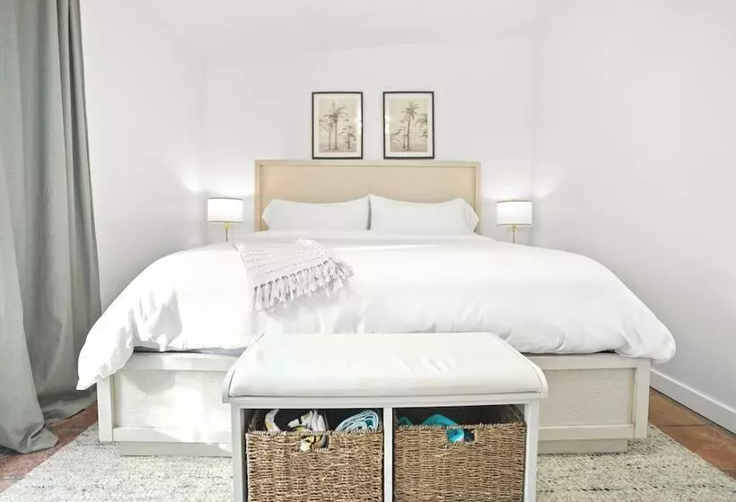 The Mary Anne Boutique Hotel Usvi