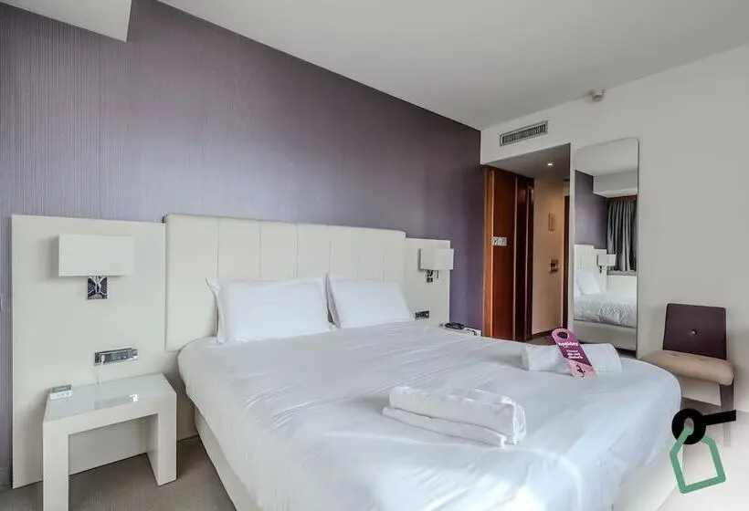 هتل Hotiday Room Collection   Trapani