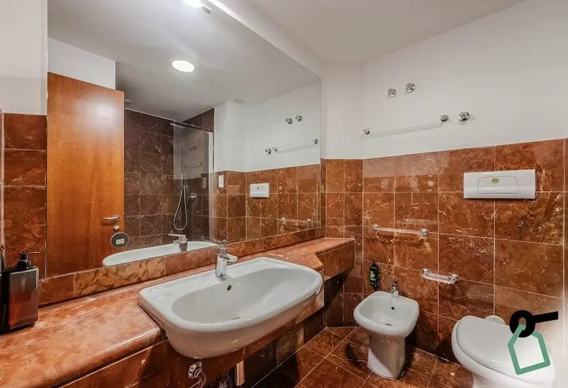هتل Hotiday Room Collection   Trapani