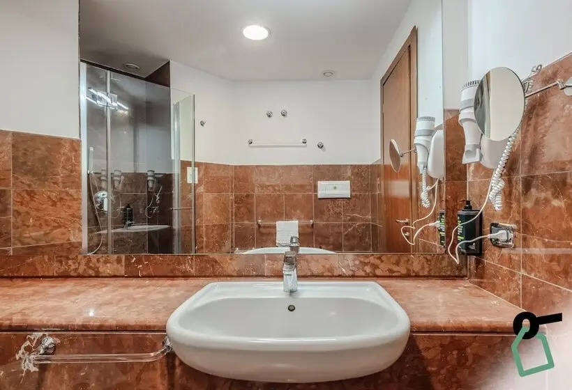 هتل Hotiday Room Collection   Trapani