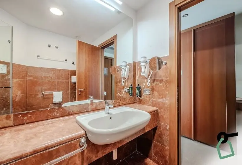هتل Hotiday Room Collection   Trapani