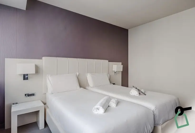 هتل Hotiday Room Collection   Trapani