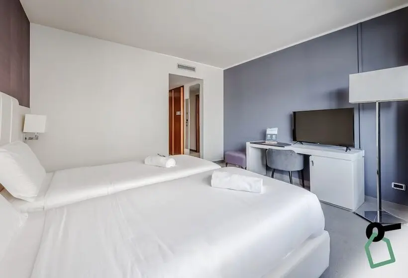 هتل Hotiday Room Collection   Trapani