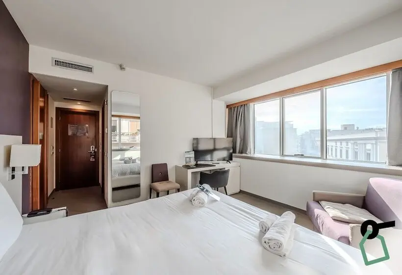 هتل Hotiday Room Collection   Trapani