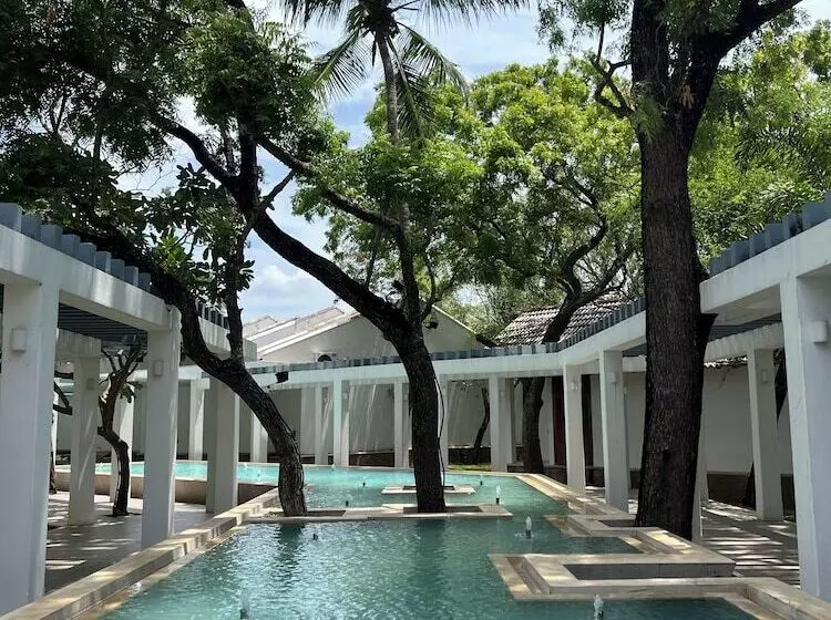 Hotelli Margosa Bay