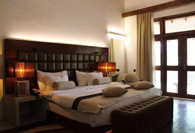 Hotelli Margosa Bay