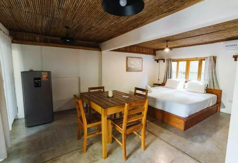 Retkeilymaja Zeneidas Surf Garden