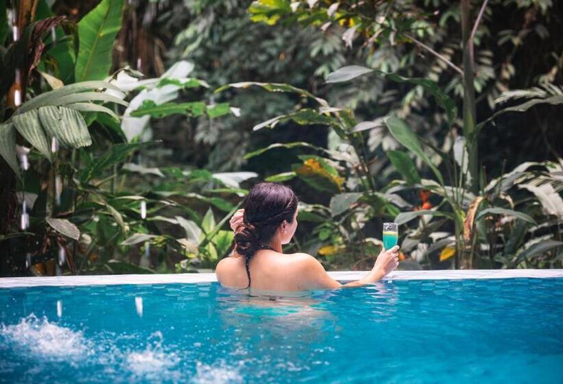 Arahuana Jungle Resort & Spa