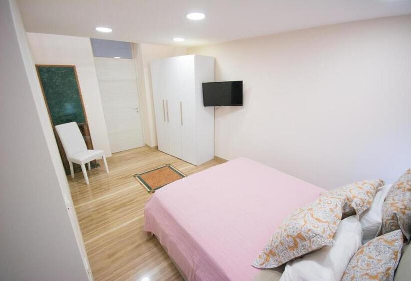 تختخواب و صبحانه Al Vecchio Fontanile