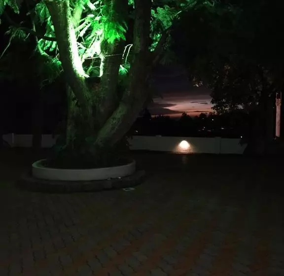 ホテル Lakshmi Holiday Inn