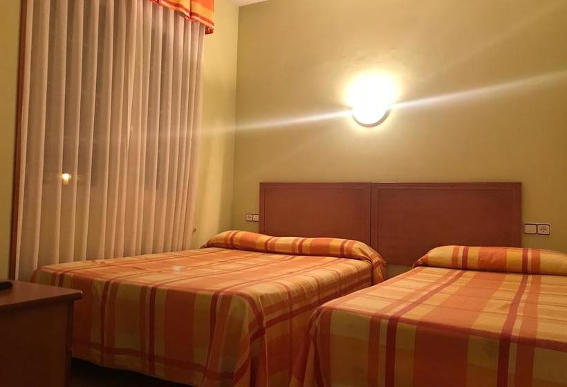 ホテル Los Leones, El Más Cercano A Warner