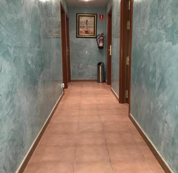 ホテル Los Leones, El Más Cercano A Warner