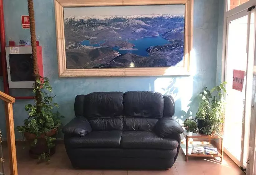 Hotelli Los Leones, El Más Cercano A Warner