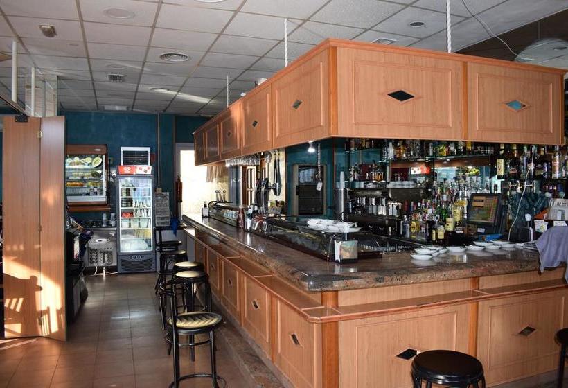 ホテル Los Leones, El Más Cercano A Warner