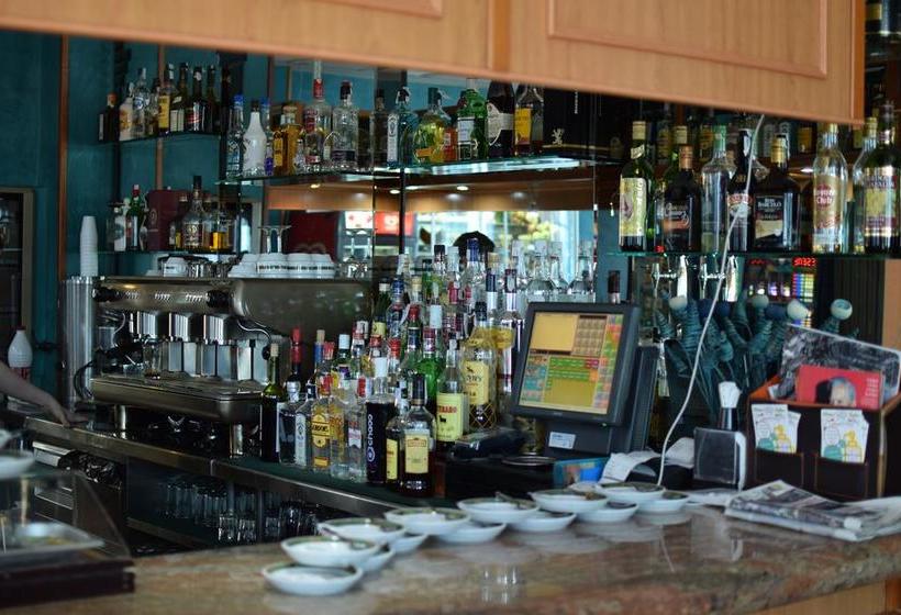 ホテル Los Leones, El Más Cercano A Warner