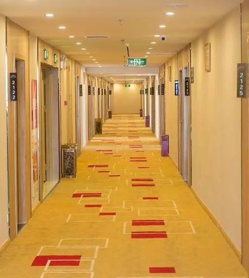 Thank Inn Plus Hotel Sichuan Neijiang Hongxing Red Star Macalline