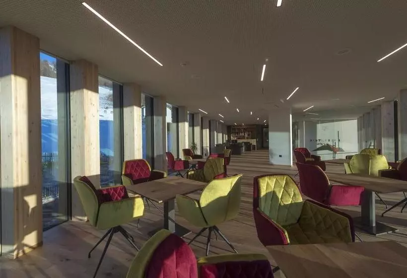 Hotelli Panoramic Lotsch