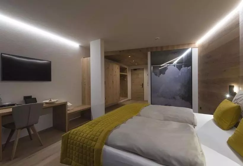 Hotelli Panoramic Lotsch