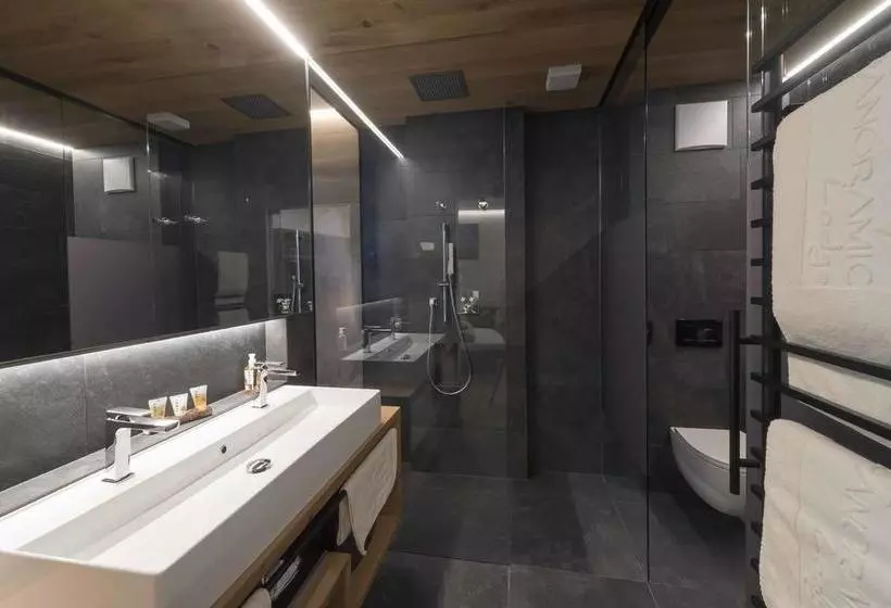 Hotelli Panoramic Lotsch