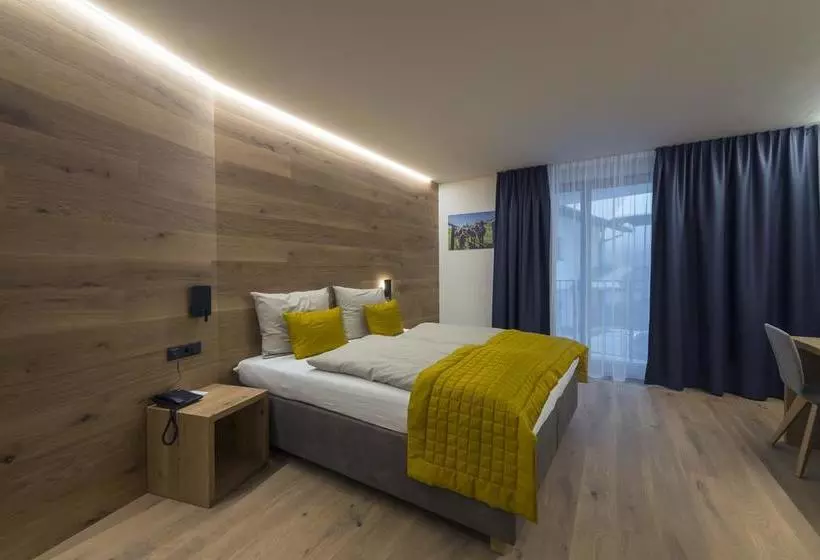 Hotelli Panoramic Lotsch