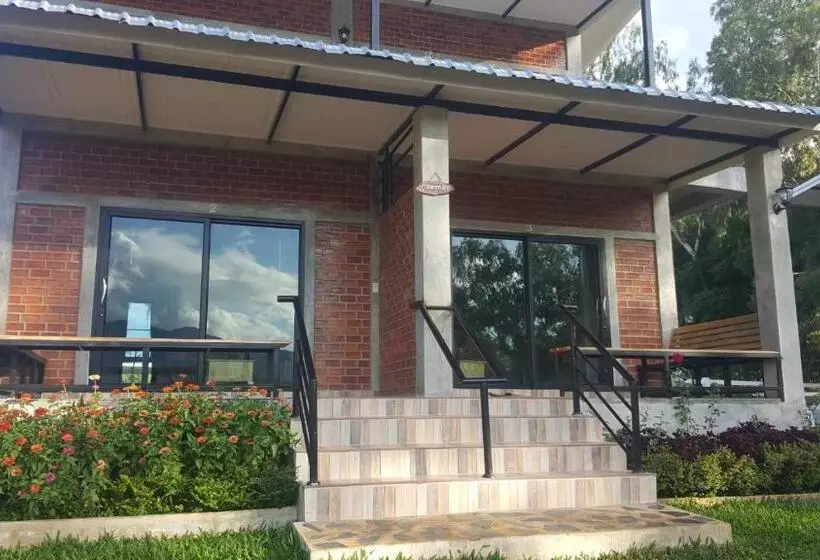 Khao Kho Overview Resort