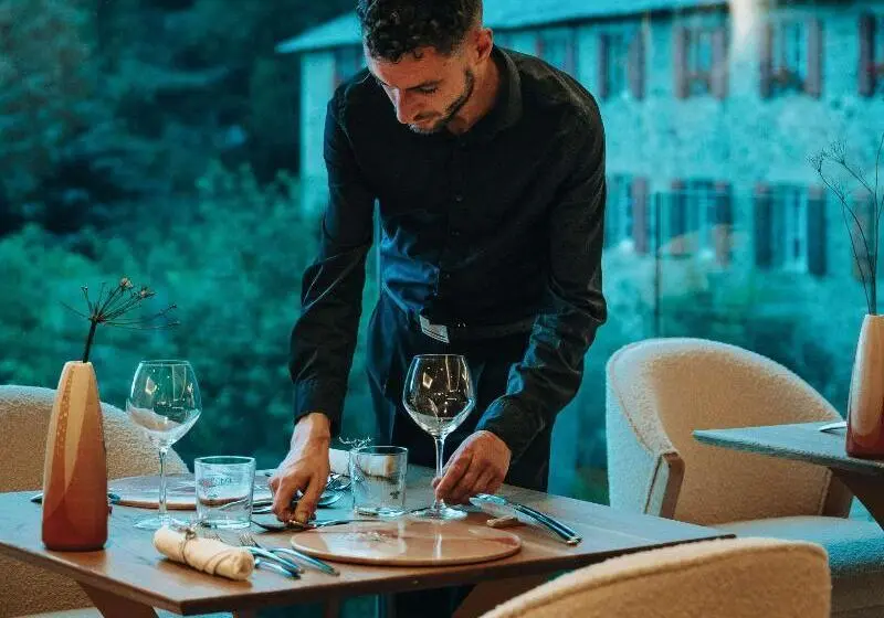 هتل Grand Hôtel L Ermitage