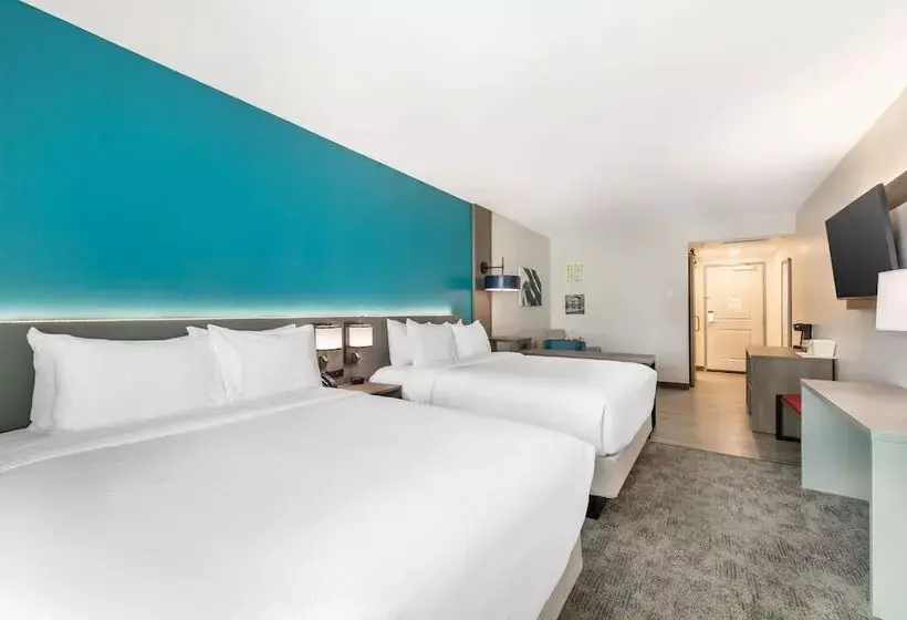 Hotelli Comfort Suites Fort Myers East I 75