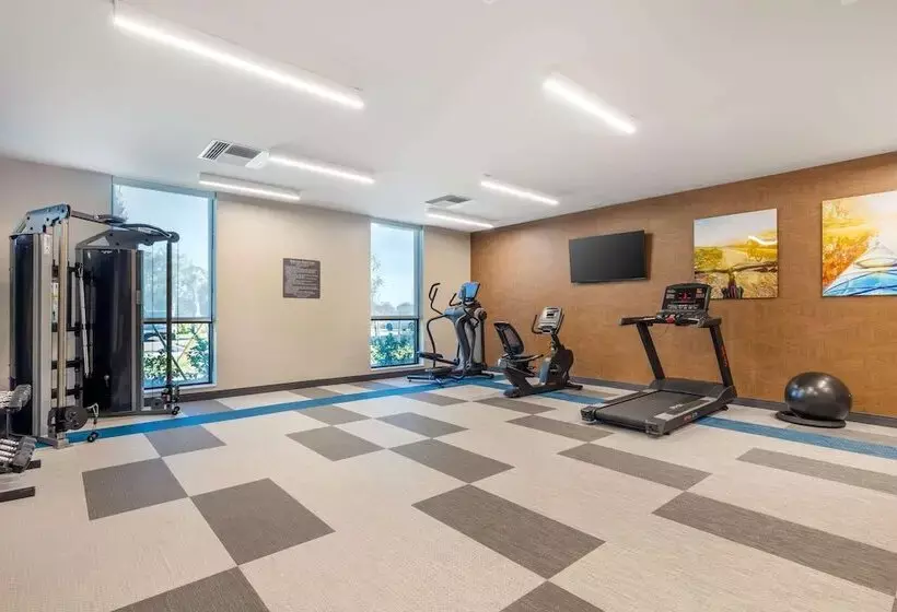 Hotelli Comfort Suites Fort Myers East I 75