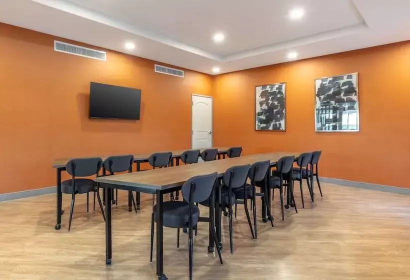 Hotelli Comfort Suites Fort Myers East I 75