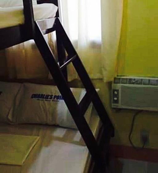 הוסטל Charlie S Point Ocean Wave Resort