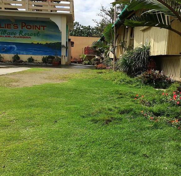 הוסטל Charlie S Point Ocean Wave Resort