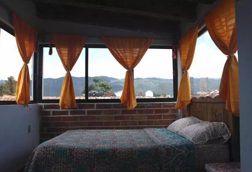 هاستل Hostal La Isla