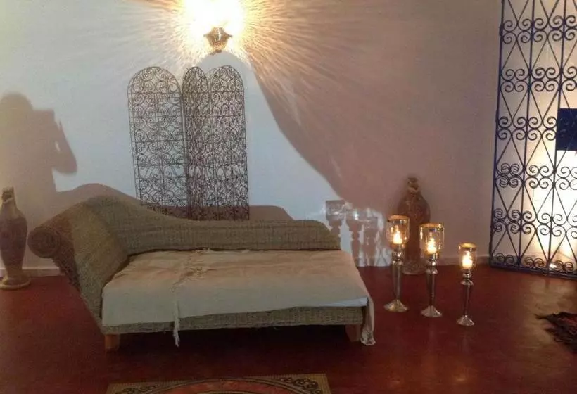 Aamiaismajoitus (B&B) Dar Salama