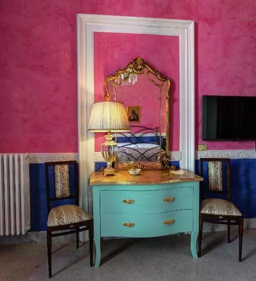 Aamiaismajoitus (B&B) La Dimora Delle Rondini