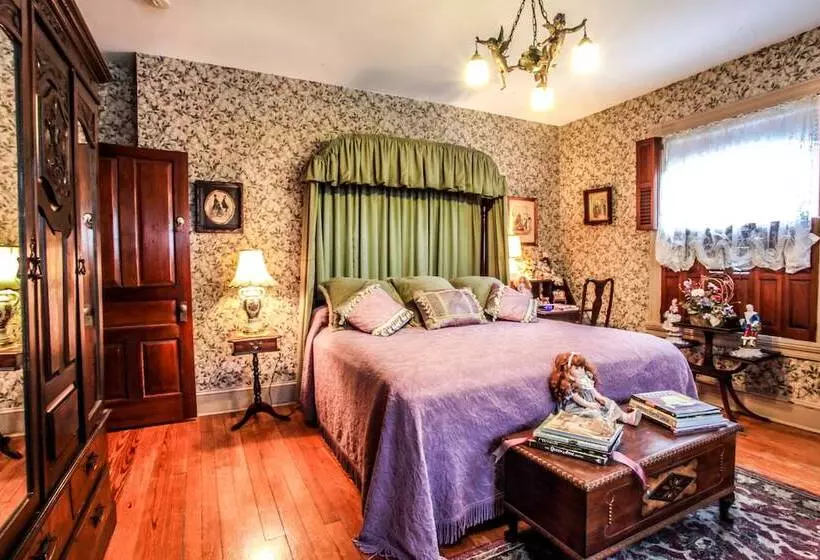 Hollerstown Hill Bed And Breakfast
