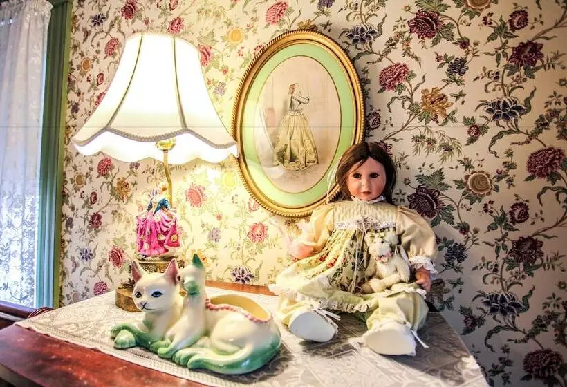 Hollerstown Hill Bed And Breakfast