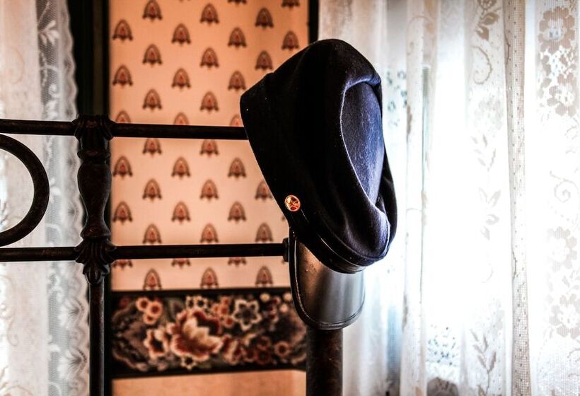 Hollerstown Hill Bed And Breakfast