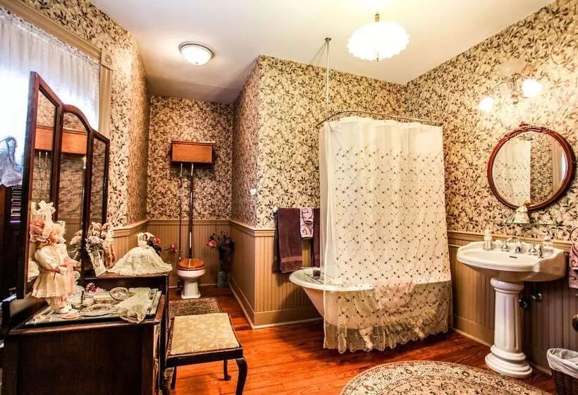 Hollerstown Hill Bed And Breakfast