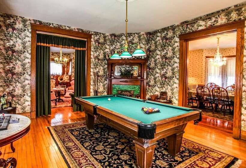 Hollerstown Hill Bed And Breakfast