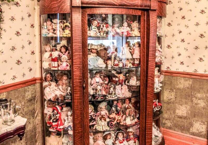 Hollerstown Hill Bed And Breakfast