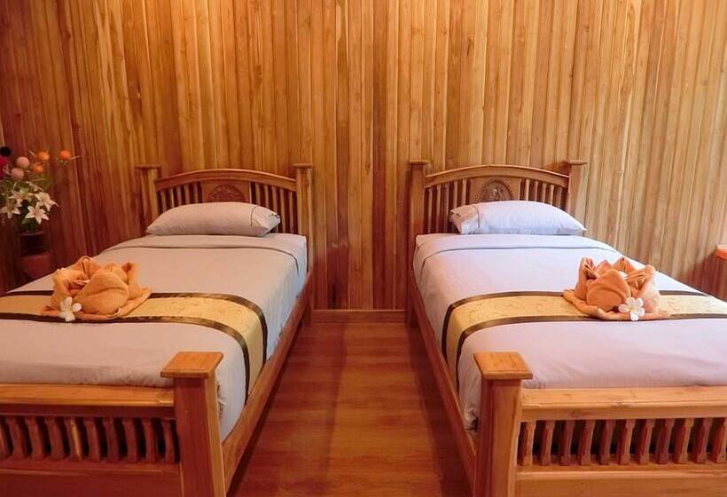 Hotel Ban Chom Samed Resort