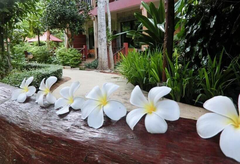 Hotel Ban Chom Samed Resort