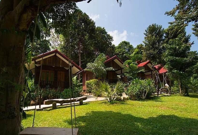 Hotel Ban Chom Samed Resort