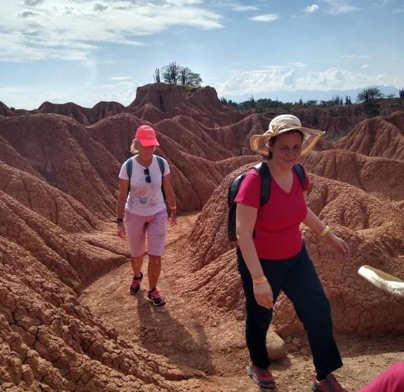 هتل El Peñon De Constantino   Tatacoa